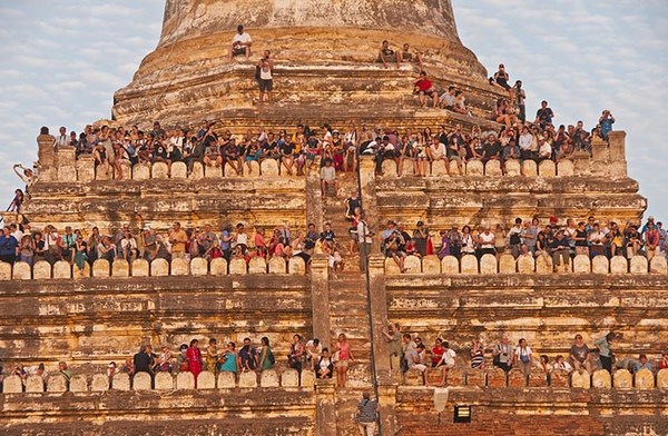 Myanmar: Chùm ảnh Ngôi Cổ tự Shwesantaw đầy quyến rũ khi ánh bình minh tỏa rạng