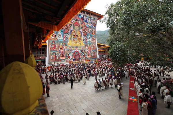 Bhutan: Chùm ảnh lễ Khai tâm đặt tên Hoàng tử theo nghi thức Phật Giáo