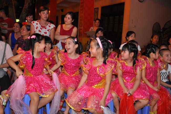 Hà Nội: Đêm văn nghệ mừng ngày Quốc tế thiếu nhi tại chùa Bằng