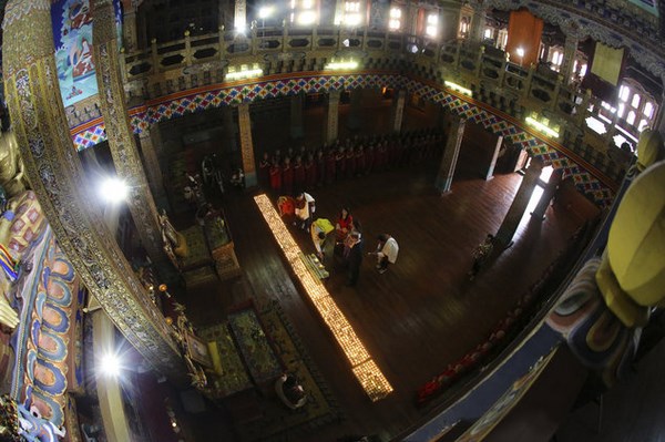 Chùm ảnh Hoàng tử Anh và Công nương đến thăm Vương quốc PG Bhutan