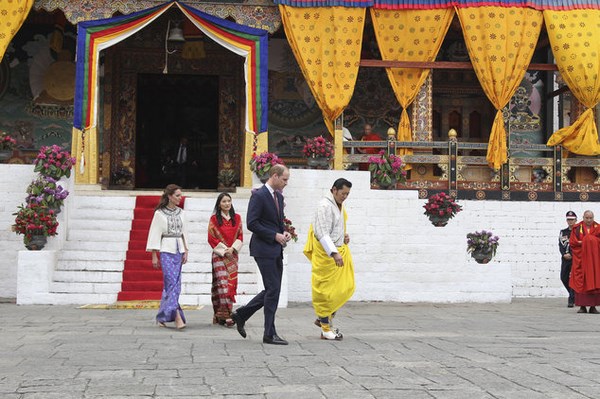 Chùm ảnh Hoàng tử Anh và Công nương đến thăm Vương quốc PG Bhutan