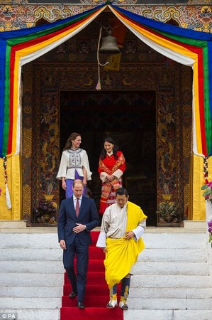 Chùm ảnh Hoàng tử Anh và Công nương đến thăm Vương quốc PG Bhutan
