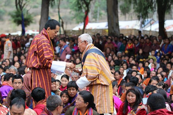 Bhutan: Chùm ảnh lễ Khai tâm đặt tên Hoàng tử theo nghi thức Phật Giáo