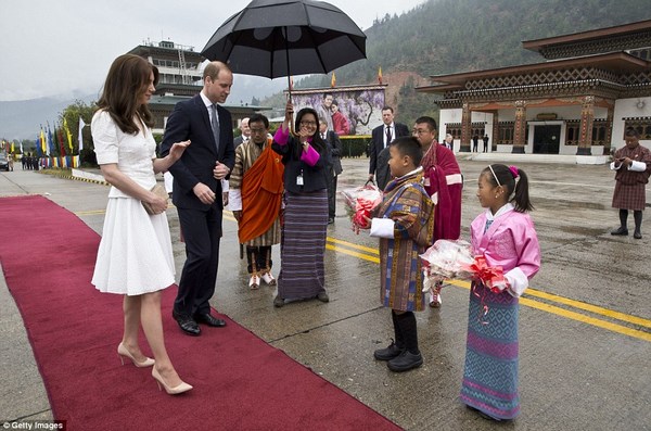 Chùm ảnh Hoàng tử Anh và Công nương đến thăm Vương quốc PG Bhutan