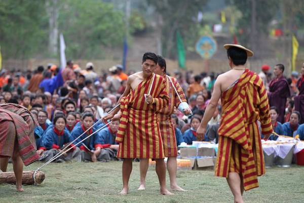 Bhutan: Chùm ảnh lễ Khai tâm đặt tên Hoàng tử theo nghi thức Phật Giáo