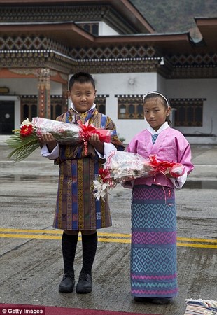 Chùm ảnh Hoàng tử Anh và Công nương đến thăm Vương quốc PG Bhutan