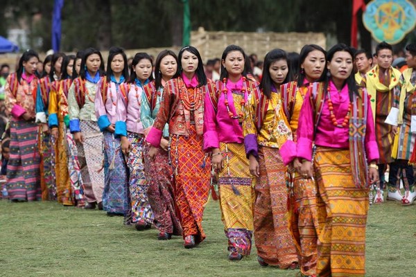 Bhutan: Chùm ảnh lễ Khai tâm đặt tên Hoàng tử theo nghi thức Phật Giáo