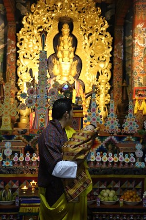 Bhutan: Chùm ảnh lễ Khai tâm đặt tên Hoàng tử theo nghi thức Phật Giáo