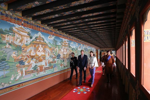 Bhutan: Chùm ảnh lễ Khai tâm đặt tên Hoàng tử theo nghi thức Phật Giáo