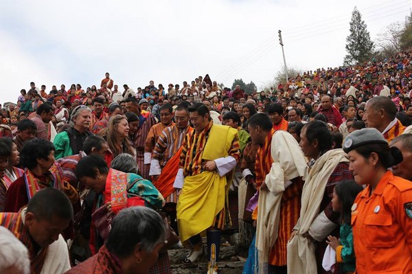 Bhutan: Chùm ảnh lễ Khai tâm đặt tên Hoàng tử theo nghi thức Phật Giáo