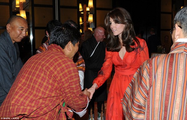 Chùm ảnh Hoàng tử Anh và Công nương đến thăm Vương quốc PG Bhutan