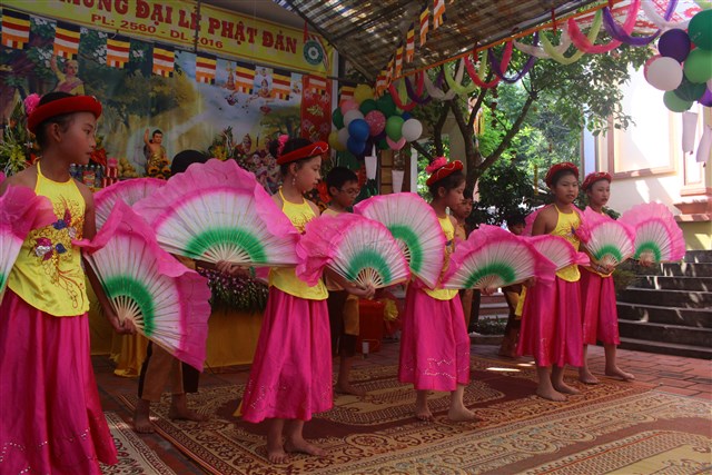 Thanh Hóa: Chùa Linh Giang kính mừng Phật đản PL: 2560