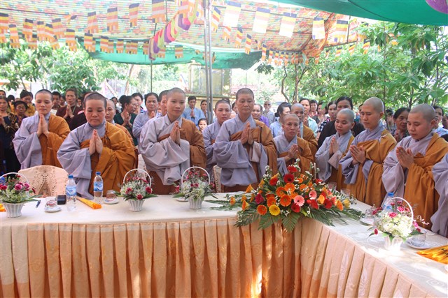 Thanh Hóa: Chùa Linh Giang kính mừng Phật đản PL: 2560