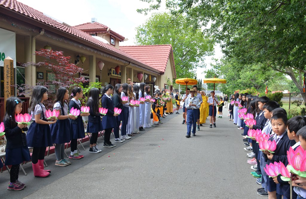 Đại lễ Phật Đản PL.2560 tại Chùa Phổ Từ, California, Hoa Kỳ