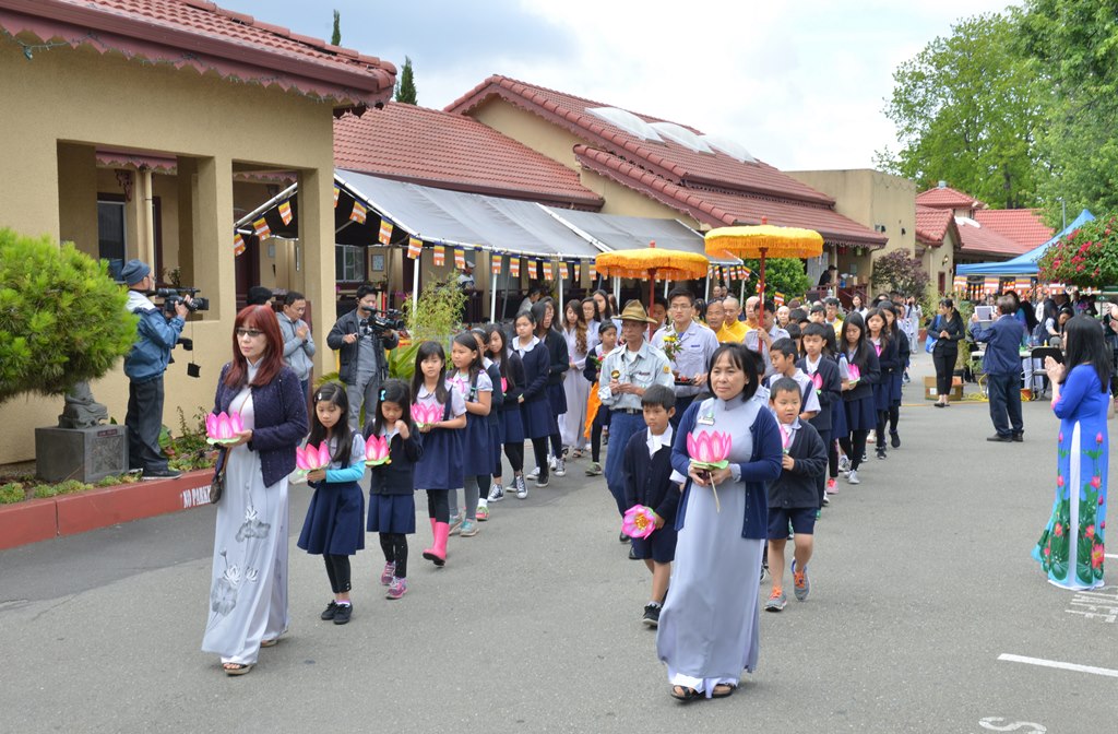 Đại lễ Phật Đản PL.2560 tại Chùa Phổ Từ, California, Hoa Kỳ