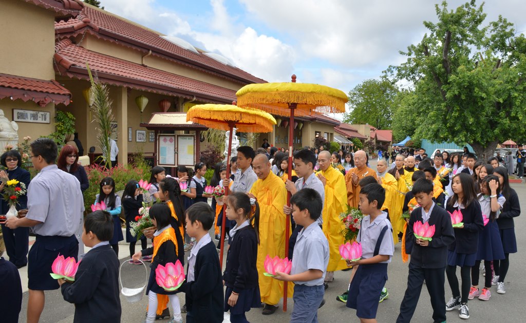 Đại lễ Phật Đản PL.2560 tại Chùa Phổ Từ, California, Hoa Kỳ