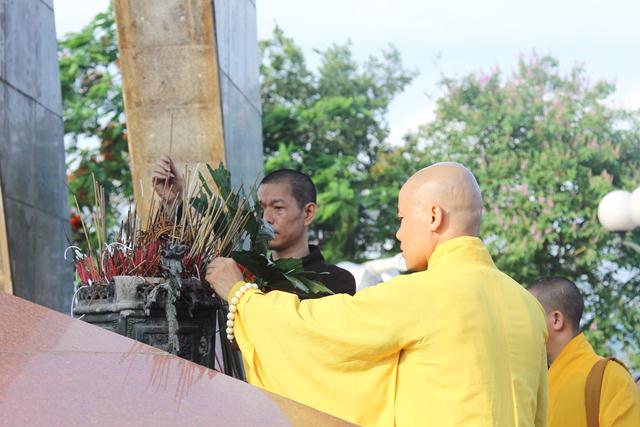 Chùm ảnh Phật giáo Thái Nguyên diễu hành xe hoa chào mừng khánh đản PL 2560- DL 2016