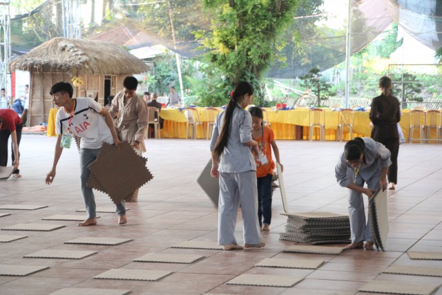 Thái Bình: Gần 1000 thiện sinh về chùa Từ Xuyên dự khóa tu sen hồng