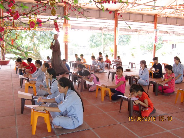 Thái Bình: Nhà chùa mở lớp học Phật pháp và lớp học võ cho các em nhỏ