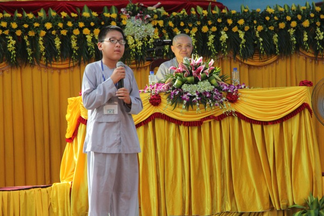Thái Bình: Gần 1000 thiện sinh về chùa Từ Xuyên dự khóa tu sen hồng