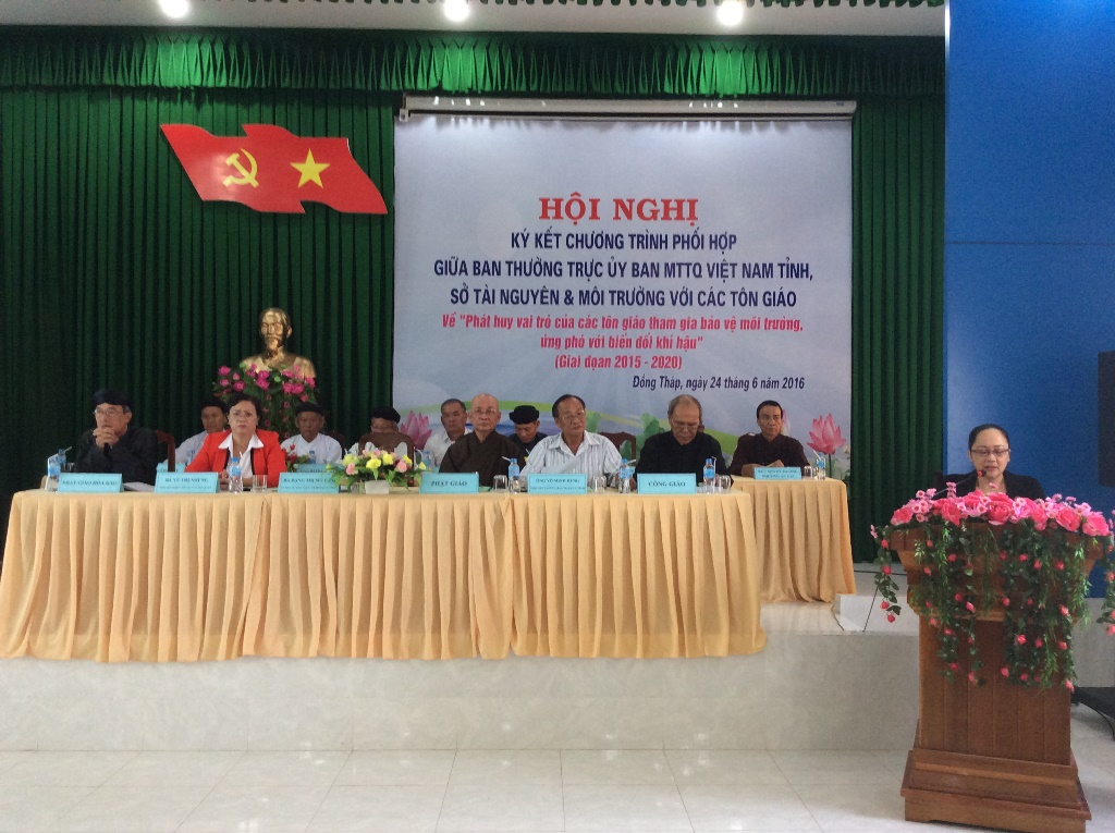 Đồng Tháp: Phật giáo ký kết tham gia bảo vệ môi trường, ứng phó với biến đổi khí hậu