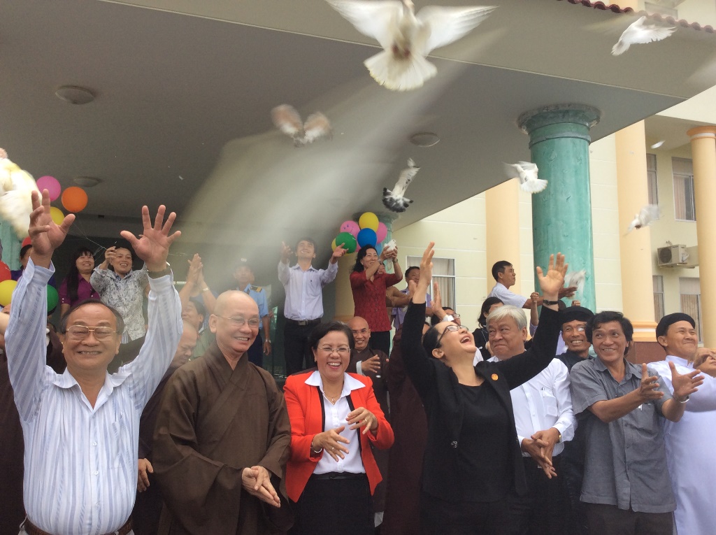 Đồng Tháp: Phật giáo ký kết tham gia bảo vệ môi trường, ứng phó với biến đổi khí hậu