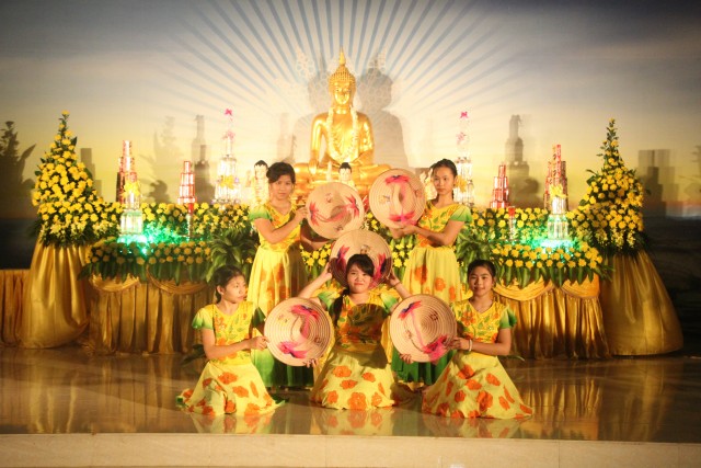 Thái Bình: Phật đản về với chùa Văn Môn