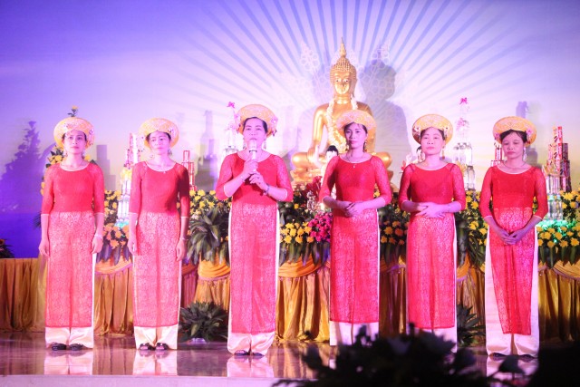 Thái Bình: Phật đản về với chùa Văn Môn