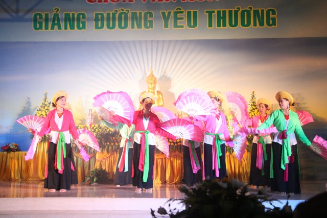 Thái Bình: Phật đản về với chùa Văn Môn