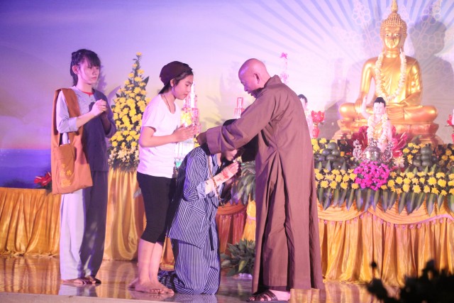 Thái Bình: Phật đản về với chùa Văn Môn
