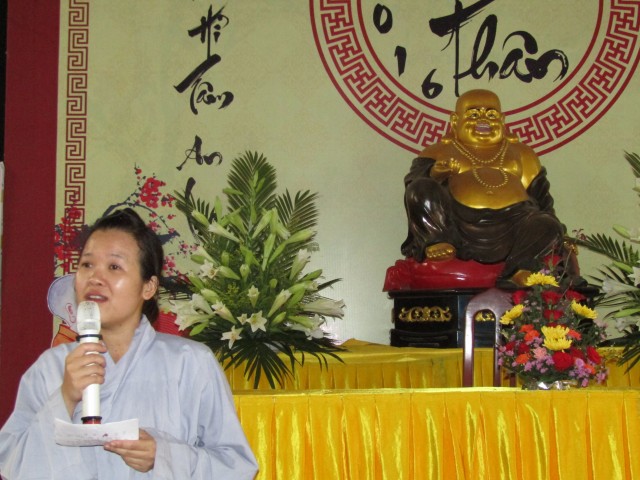 Người khuyết tật về chùa Từ Xuyên dự khóa tu