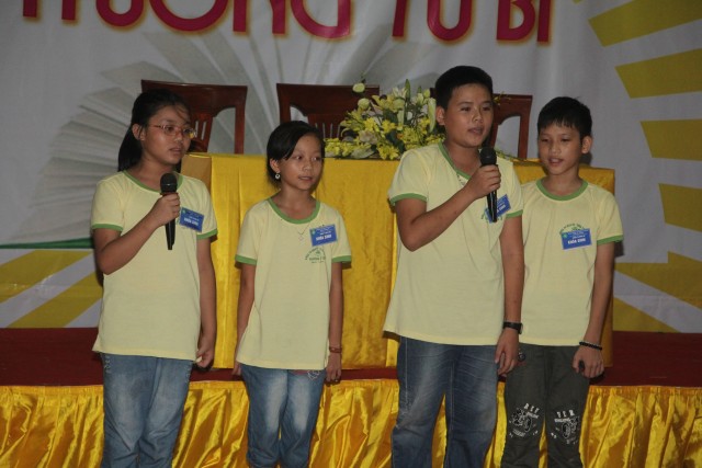 Thái Nguyên: Đêm thắp nến tri ân khóa tu “HƯƠNG TỪ BI” tại Chùa Từ Quang