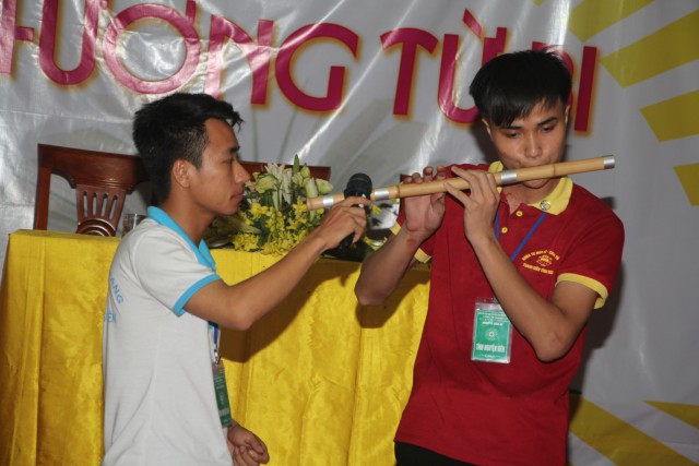 Thái Nguyên: Đêm thắp nến tri ân khóa tu “HƯƠNG TỪ BI” tại Chùa Từ Quang