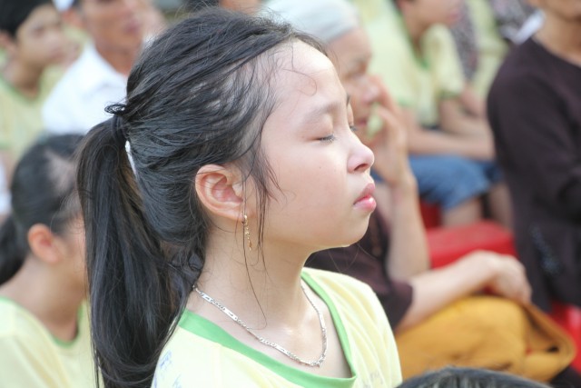 Thái Nguyên: Đêm thắp nến tri ân khóa tu “HƯƠNG TỪ BI” tại Chùa Từ Quang