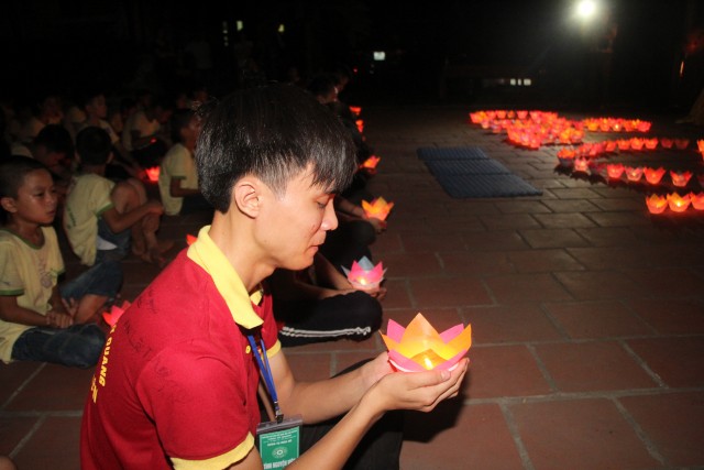 Thái Nguyên: Đêm thắp nến tri ân khóa tu “HƯƠNG TỪ BI” tại Chùa Từ Quang