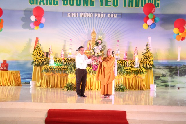Thái Bình: Phật đản về với chùa Văn Môn