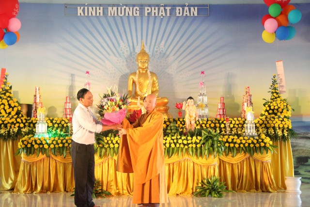 Thái Bình: Phật đản về với chùa Văn Môn