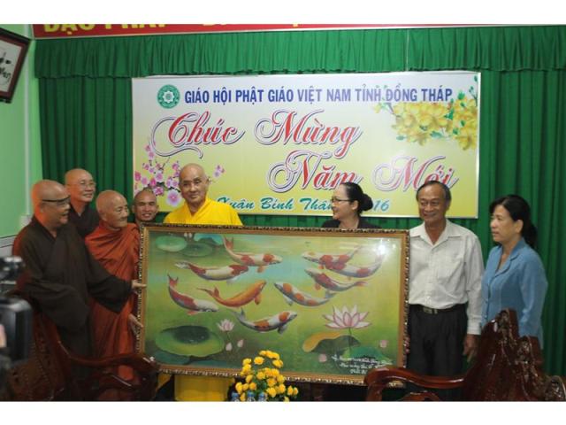 PG Đồng Tháp: UBMTQ Tỉnh Thăm, Chúc Mừng Phật Đản