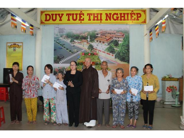 PG Đồng Tháp: UBMTQ Tỉnh Thăm, Chúc Mừng Phật Đản