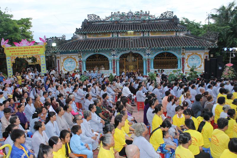 PG Đồng Tháp: Thuyết Pháp – Phóng Đăng – Diễu Hành Xe Hoa – Văn Nghệ