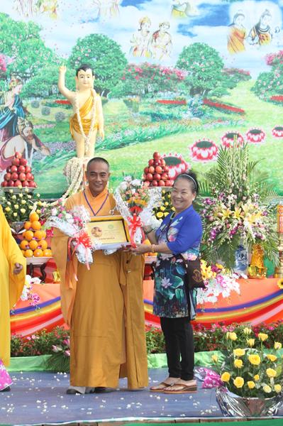 BTS. PG Đồng Tháp Tổ Chức Đại Lễ Phật Đản Phật Lịch 2560