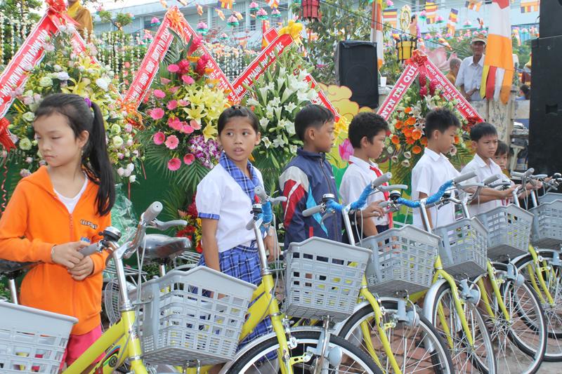 BTS. PG Đồng Tháp Tổ Chức Đại Lễ Phật Đản Phật Lịch 2560