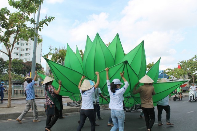 TP.Hồ Chí Minh - Bình Dương: Nét đẹp mùa Phật Đản 2560