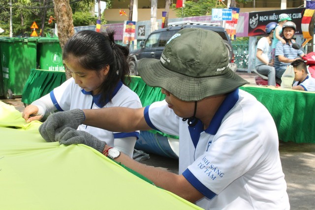 TP.Hồ Chí Minh - Bình Dương: Nét đẹp mùa Phật Đản 2560