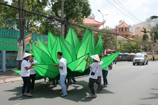 TP.Hồ Chí Minh - Bình Dương: Nét đẹp mùa Phật Đản 2560