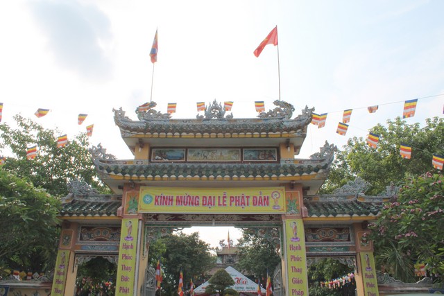 Bình Dương: BTSPG Huyện Bàu Bàng Chào mừng Đại lễ Phật đản 2560 - DL: 2016