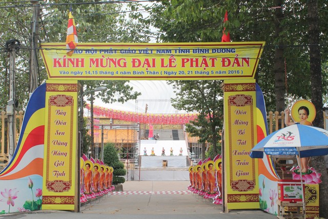 TP.Hồ Chí Minh - Bình Dương: Nét đẹp mùa Phật Đản 2560