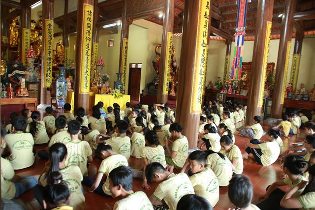 Thái Nguyên bế mạc khóa tu &quot;Hương Từ Bi &quot; chùa Từ Quang