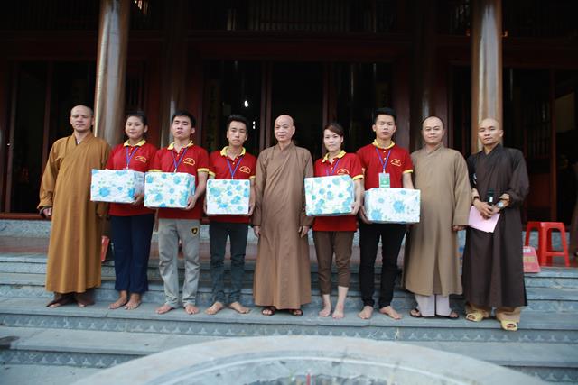 Thái Nguyên bế mạc khóa tu &quot;Hương Từ Bi &quot; chùa Từ Quang