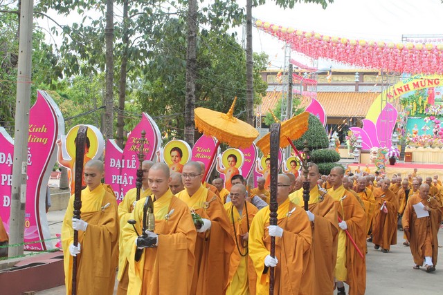 Bình Dương: Lễ khai hạ Tịnh nghiệp đạo tràng An cư kiết hạ PL: 2560